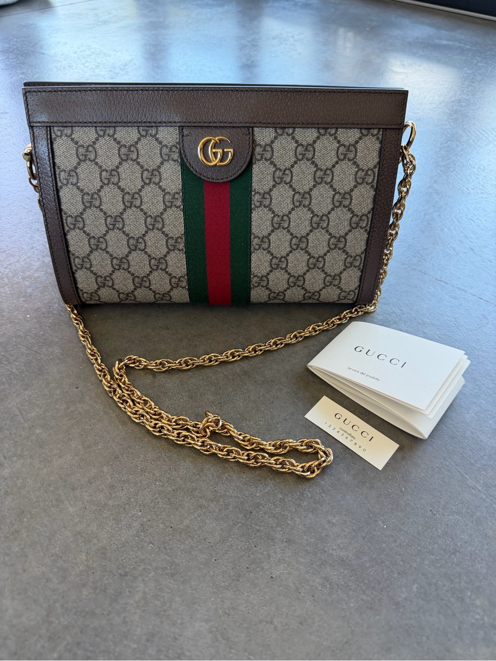 Gucci GG Supreme Ophidia Small Bag - Picture 2 of 12